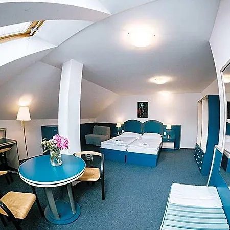 Hotell Amatka Hradec Králové